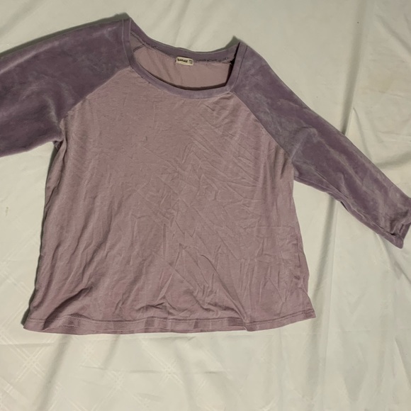 Basic shirt - Picture 1 of 3